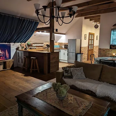 Forreset - Lesny Apartament, Sauna I Balia Jacuzzi Gietrzwałd
