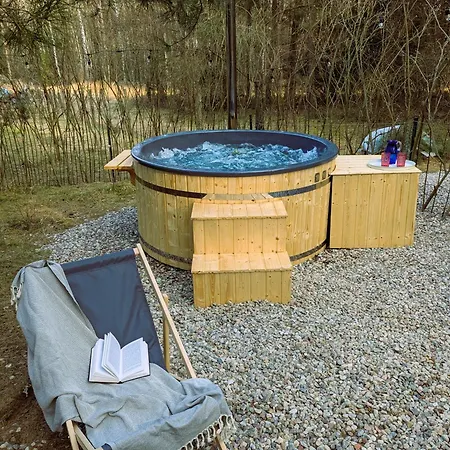 Forreset - Lesny Apartament, Sauna I Balia Jacuzzi * Gietrzwald